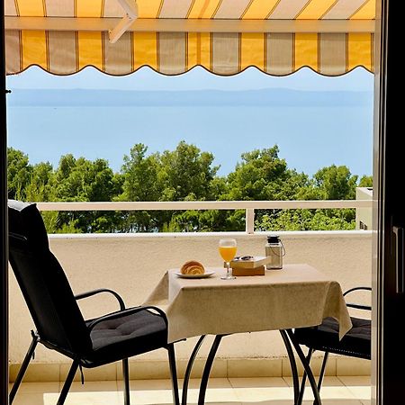 Penthouse Studio With Sea View Makarska Bagian luar foto