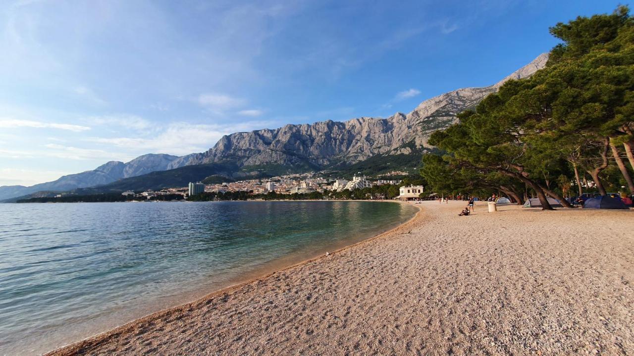 Penthouse Studio With Sea View Makarska Bagian luar foto